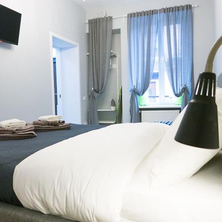Snizhna 4 Apartment Lviv Ngoại thất bức ảnh