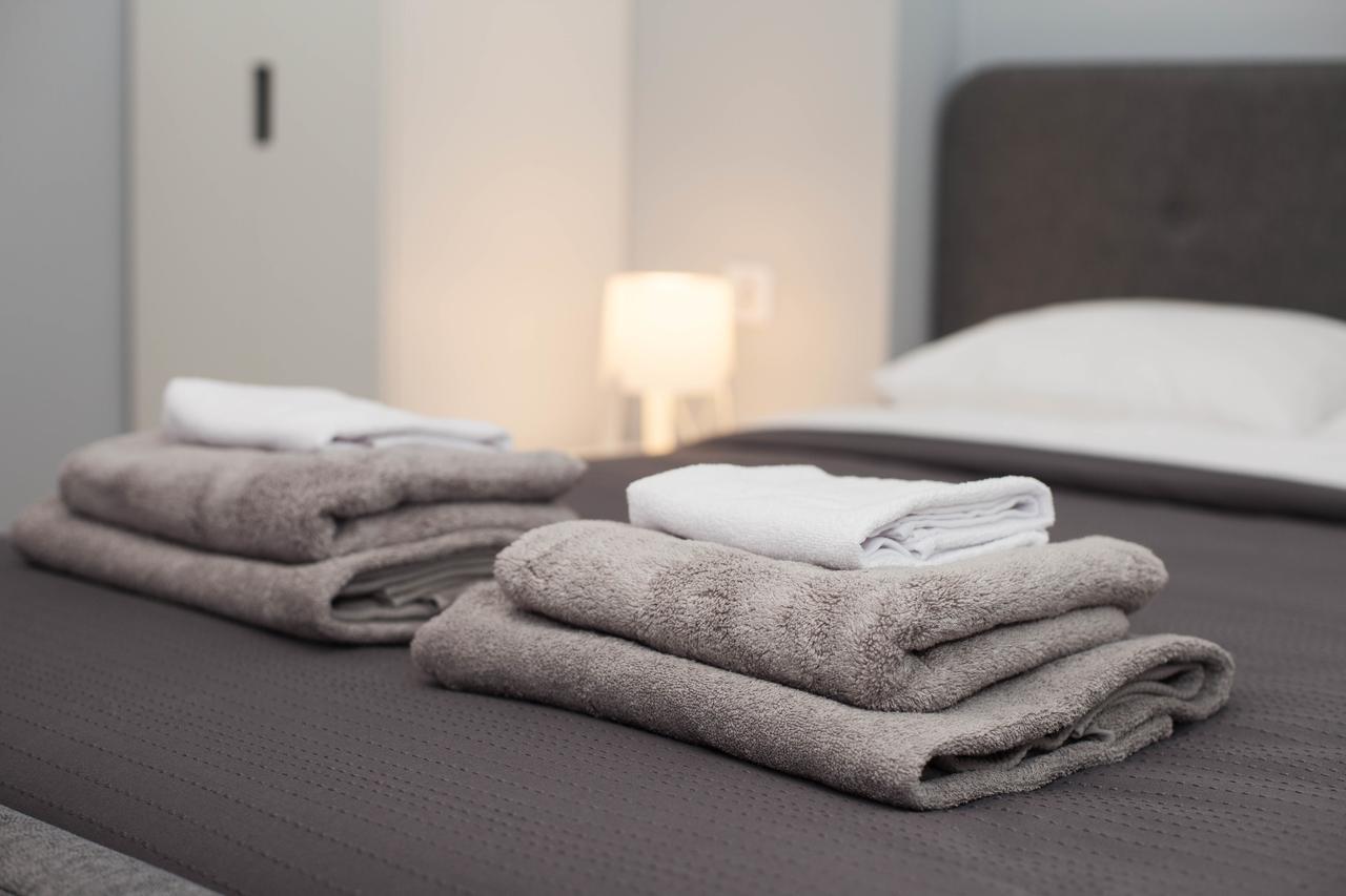 Snizhna 4 Apartment Lviv Ngoại thất bức ảnh