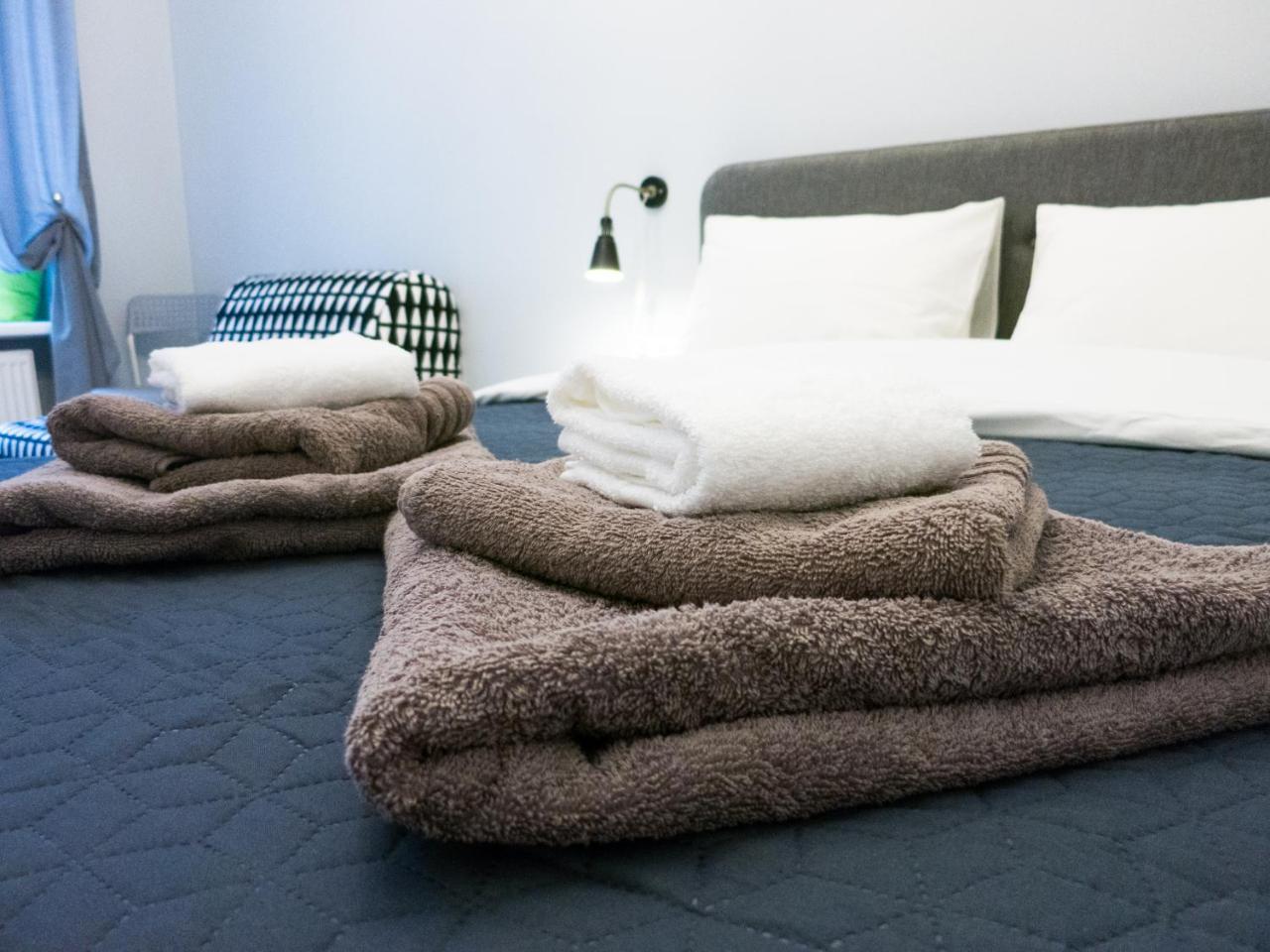 Snizhna 4 Apartment Lviv Ngoại thất bức ảnh