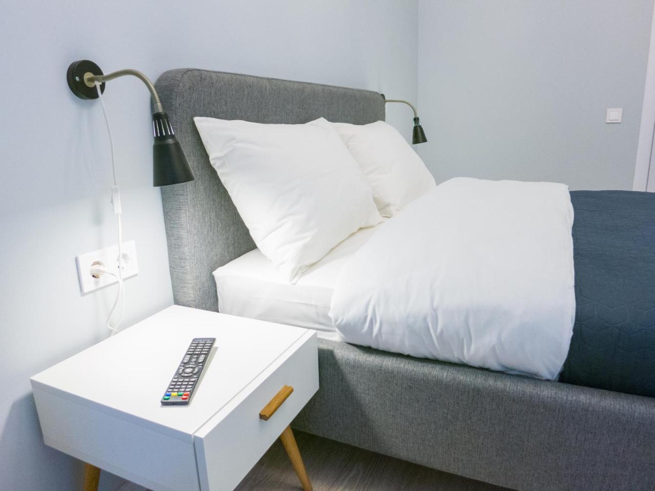 Snizhna 4 Apartment Lviv Ngoại thất bức ảnh